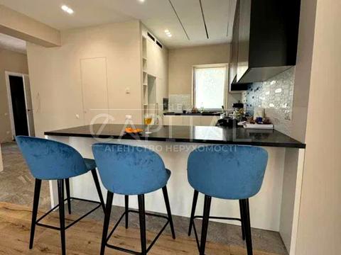 дом по адресу с. Вишенки, Квітуча