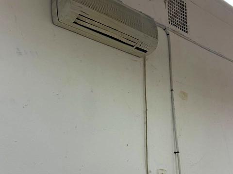 коммерческая по адресу Молодіжна ул., 12/1