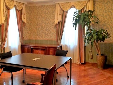 коммерческая по адресу Андреевский спуск, 7а