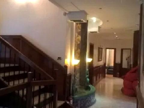 коммерческая по адресу Андреевский спуск, 7а