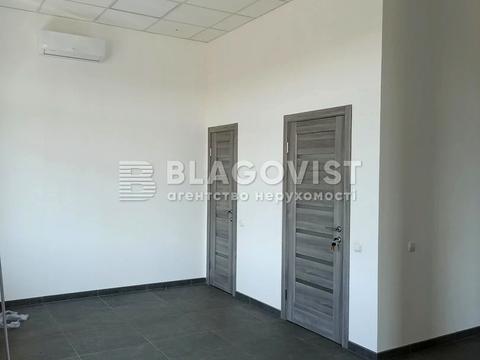 комерційна за адресою Соломії Крушельницької вул., 13