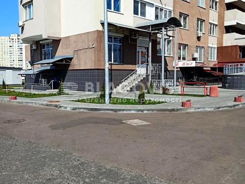 комерційна за адресою Соломії Крушельницької вул., 13