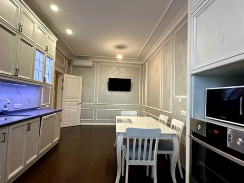 квартира за адресою Андрія Верхогляда вул. (Михайла Драгомирова), 2-А