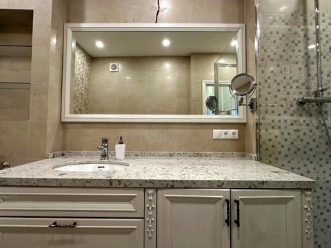 квартира за адресою Андрія Верхогляда вул. (Михайла Драгомирова), 2-А