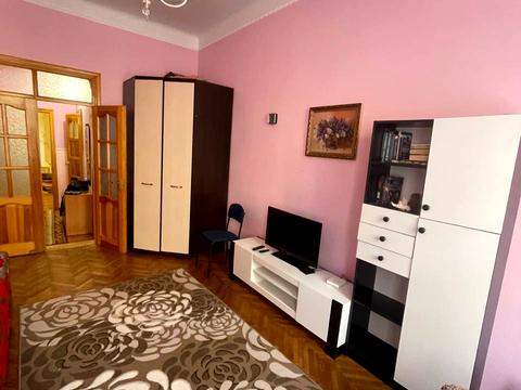 квартира за адресою Шептицьких вул., 22