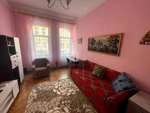 квартира за адресою Шептицьких вул., 22