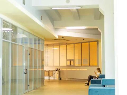 комерційна за адресою Київ, Дениса Монастирського вул. (Василя Сурікова), 3