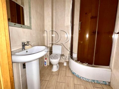 комерційна за адресою Київ, Абрикосова вул., 6