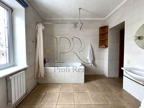 комерційна за адресою Київ, Абрикосова вул., 6