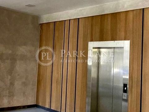 коммерческая по адресу Князей Острожских ул. (Московська), 31/33