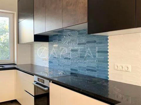 дом по адресу с. Вишенки, Квітуча