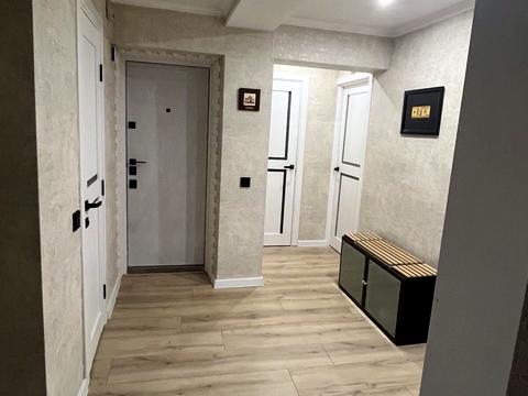 квартира за адресою Героїв Майдану вул. (Червоноармійська), 80