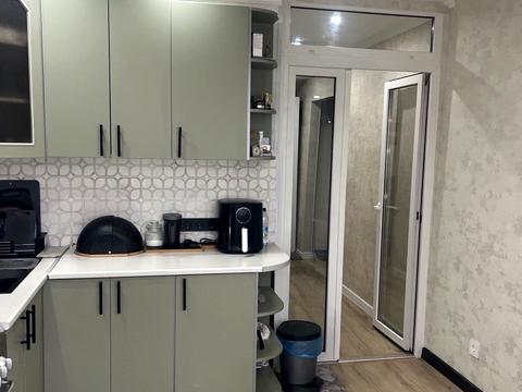 квартира за адресою Героїв Майдану вул. (Червоноармійська), 80