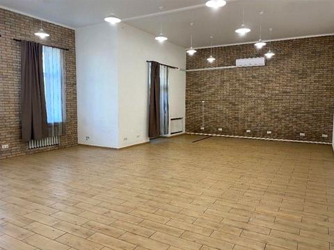 комерційна за адресою Дмитра Яворницького просп. (Карла Маркса), 101