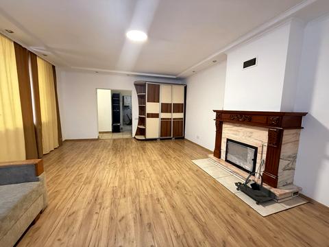 квартира за адресою Довга вул., 9