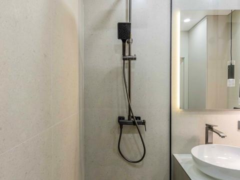 квартира по адресу Братьев Шеметов ул., 10/8