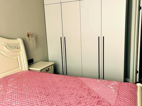 квартира за адресою Олександра Олеся вул., 5-А