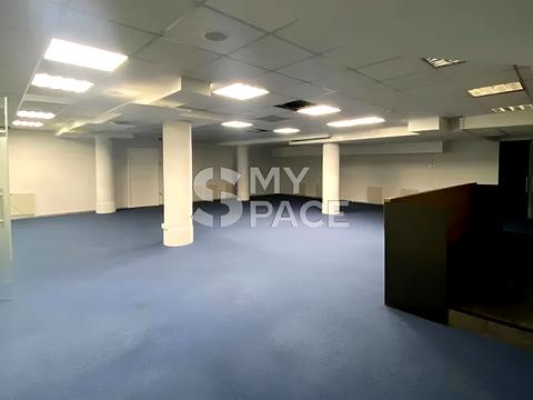 коммерческая по адресу Жилянская ул., 59