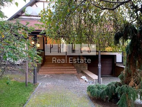 будинок за адресою смт. Козин, Київська вул., 55