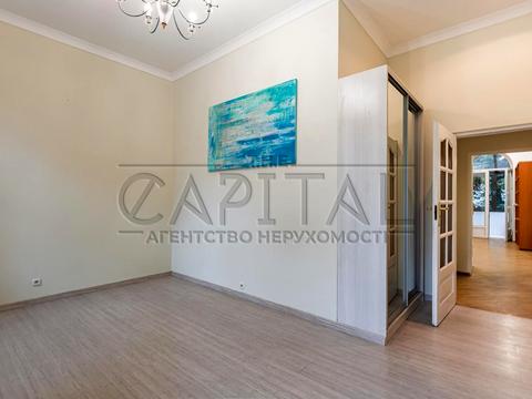 коммерческая по адресу Лютеранская ул., 12