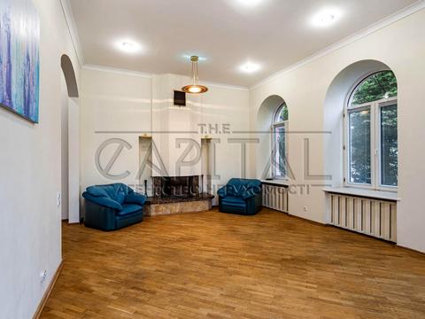 коммерческая по адресу Лютеранская ул., 12