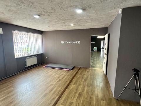 комерційна за адресою Садова вул., 25