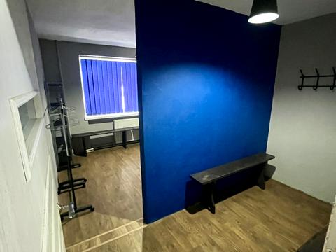 комерційна за адресою Садова вул., 25