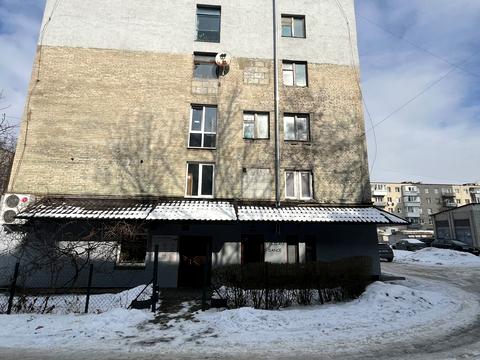 комерційна за адресою Садова вул., 25