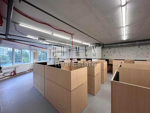 комерційна за адресою Князя Романа Мстиславича вул. (Генерала Жмаченка), 9