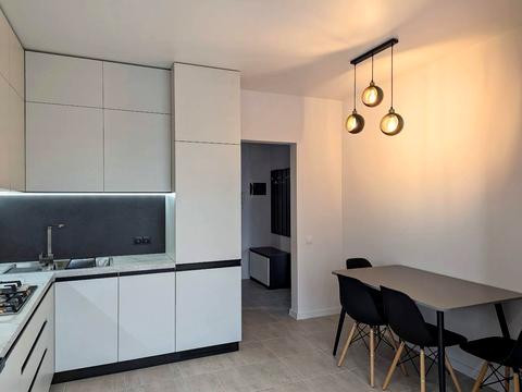 квартира за адресою Володимира Івасюка вул., 21-Г