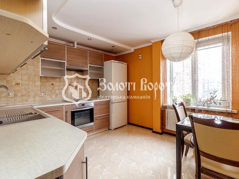 квартира за адресою Дарницький бульв., 8