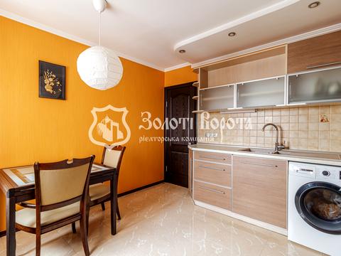 квартира за адресою Дарницький бульв., 8