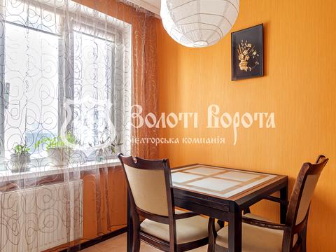 квартира за адресою Дарницький бульв., 8