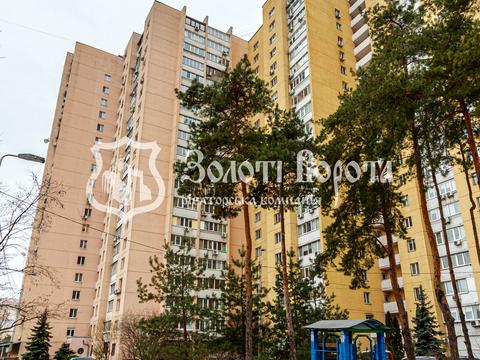 квартира за адресою Дарницький бульв., 8