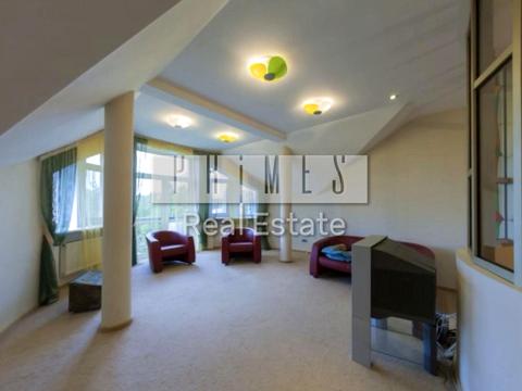 будинок за адресою смт. Козин, Лугова вул.