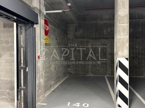 паркоместо по адресу Гарета Джонса ул. (Сімʼї Хохлових), 12