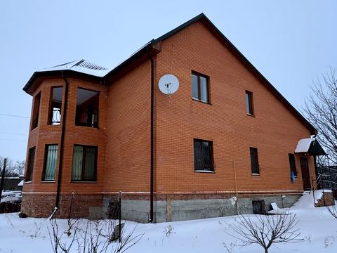 будинок за адресою Молодіжна вул., 1