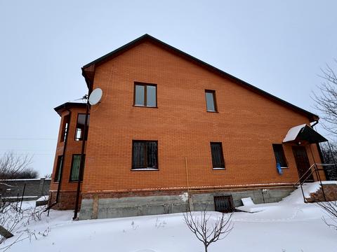 будинок за адресою Молодіжна вул., 1