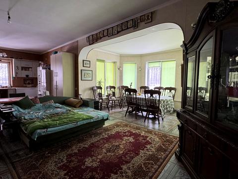 будинок за адресою Молодіжна вул., 1