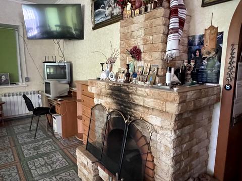 будинок за адресою Молодіжна вул., 1