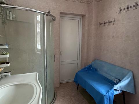 будинок за адресою Молодіжна вул., 1