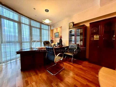 комерційна за адресою Київ, Голосіївський просп. (40-річчя Жовтня), 130/57