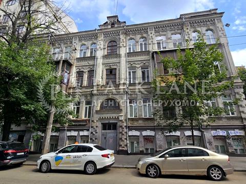 комерційна за адресою Межигірська вул., 32