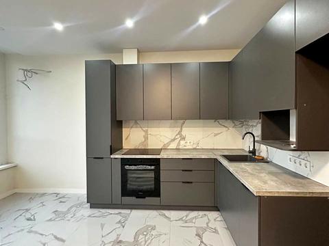 комерційна за адресою Каховська вул., 62-А