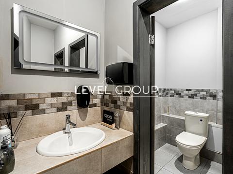 комерційна за адресою Михайлівська вул., 24/11