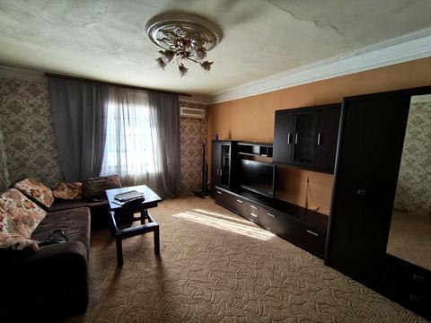 дом по адресу Цегляна ул., 8