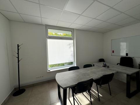 комерційна за адресою Теплична вул., 6