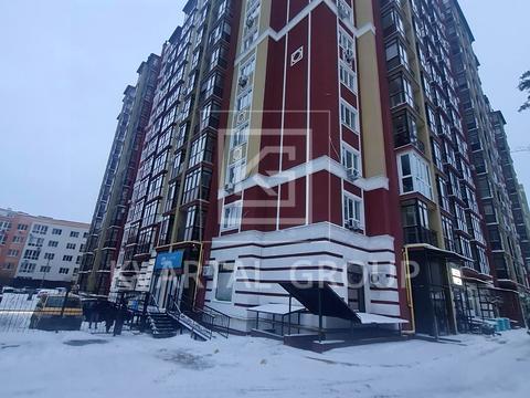 комерційна за адресою Українська вул., 83-Б, к. 10-11