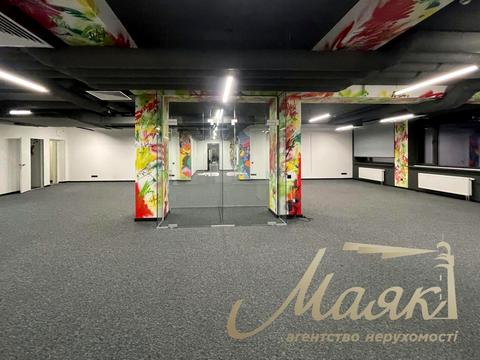 комерційна за адресою Саксаганського вул., 53/80