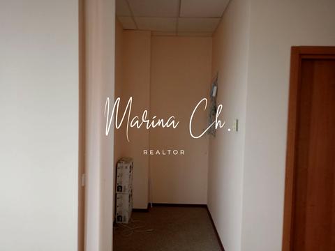 комерційна за адресою Королеви Єлизавети ІІ вул. (Глинки), 7